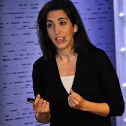 Miriam_Vinas_Pinto_250.jpg Miriam_Vinas_Pinto_250.jpg